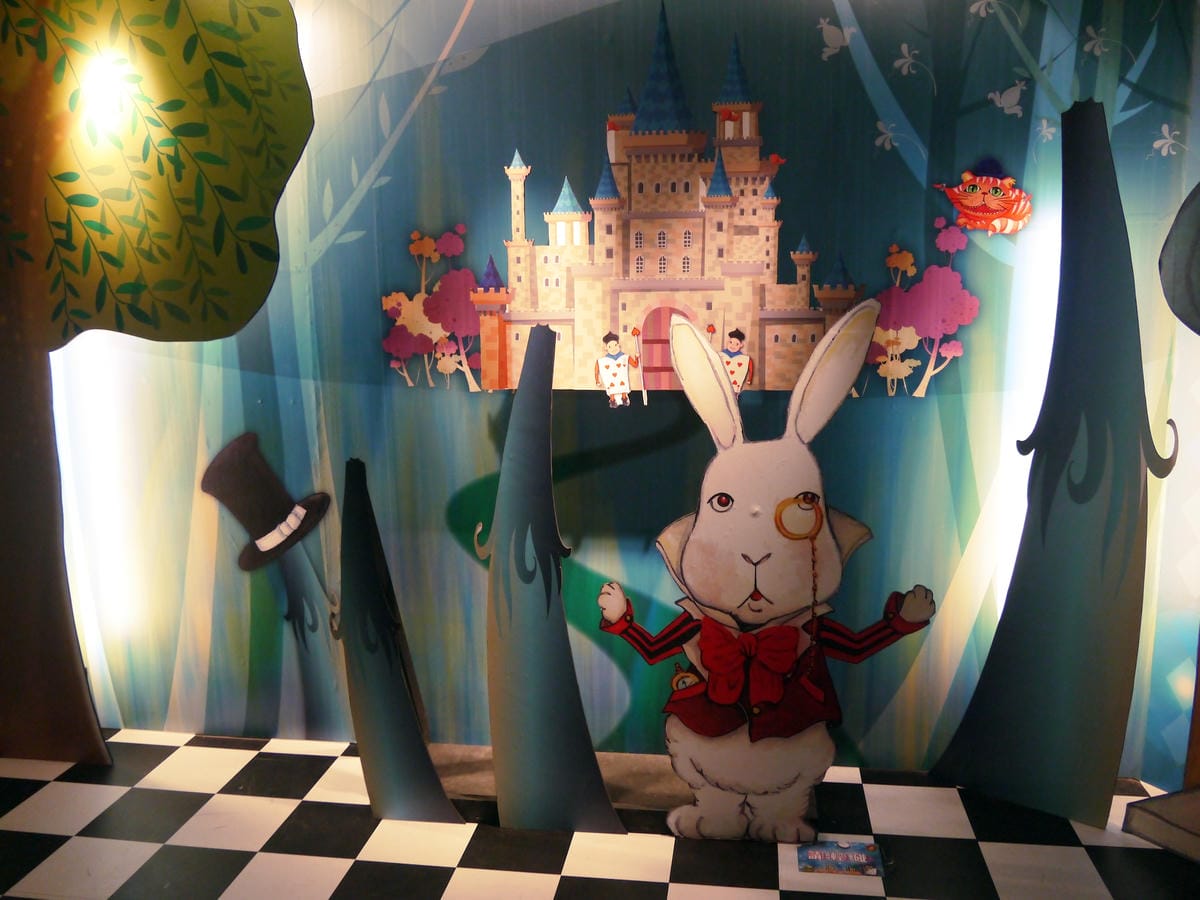 愛麗絲的奇幻冒險特展