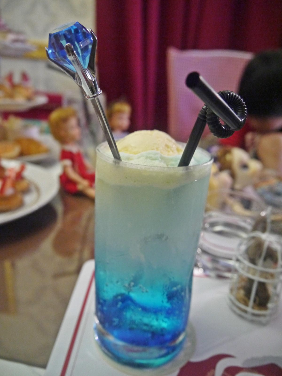 Alice Is Coming-來自愛麗絲 Alice Is Coming-來自愛麗絲