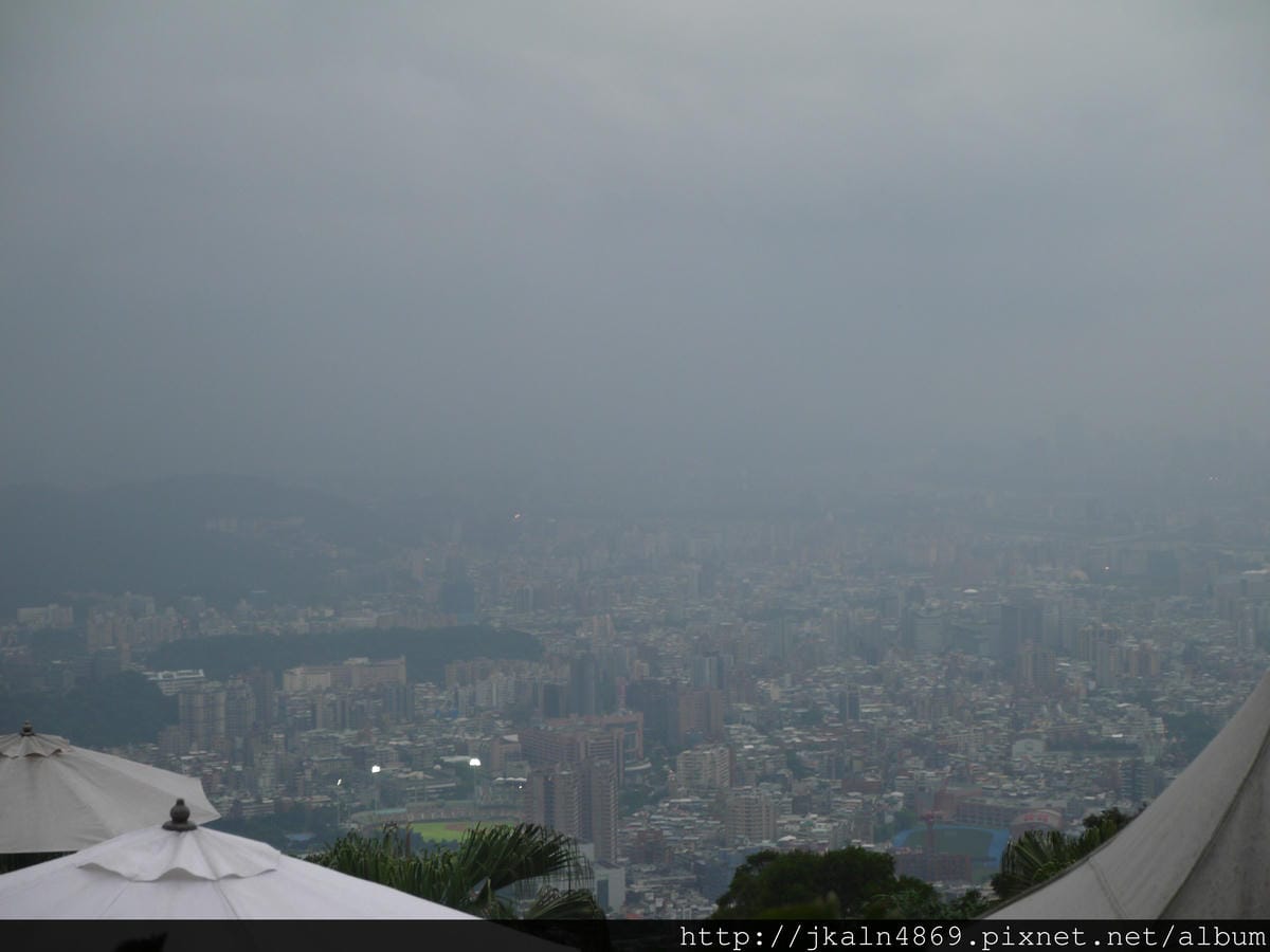 The Top 屋頂上景觀餐廳