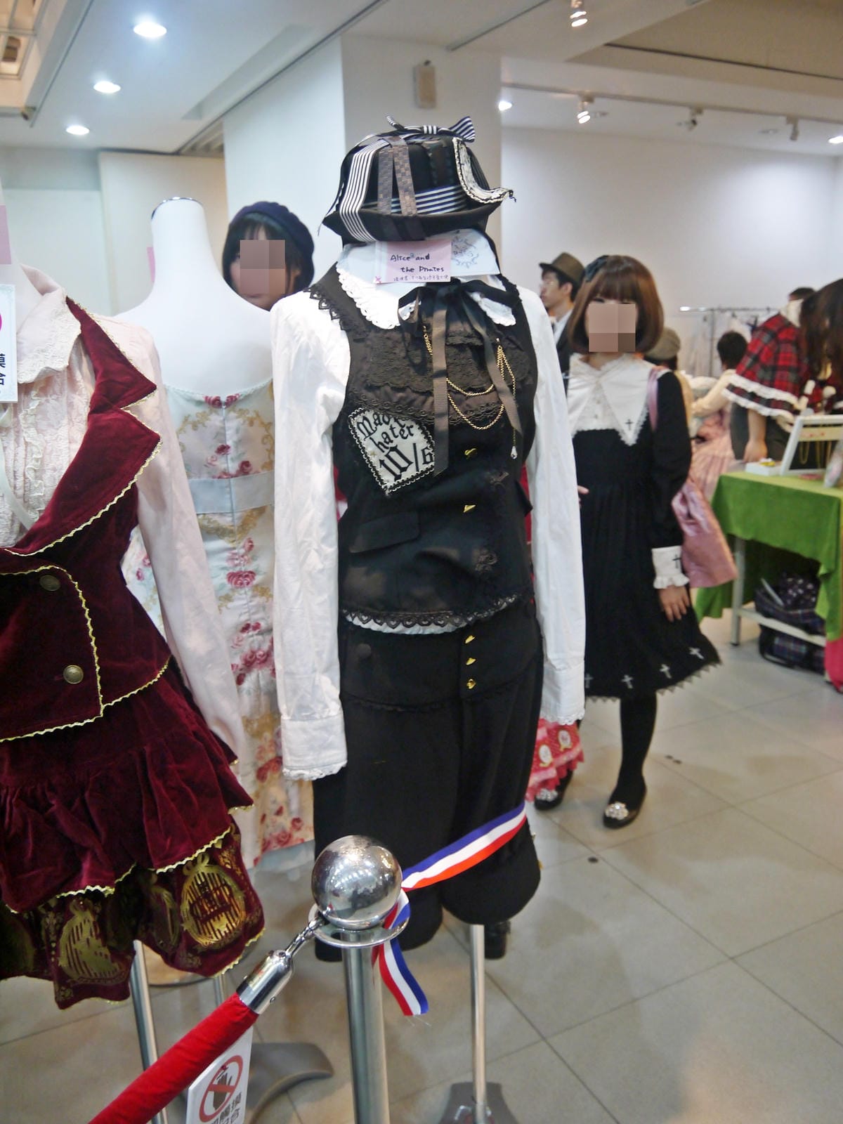 Lolita Fashion ONLY