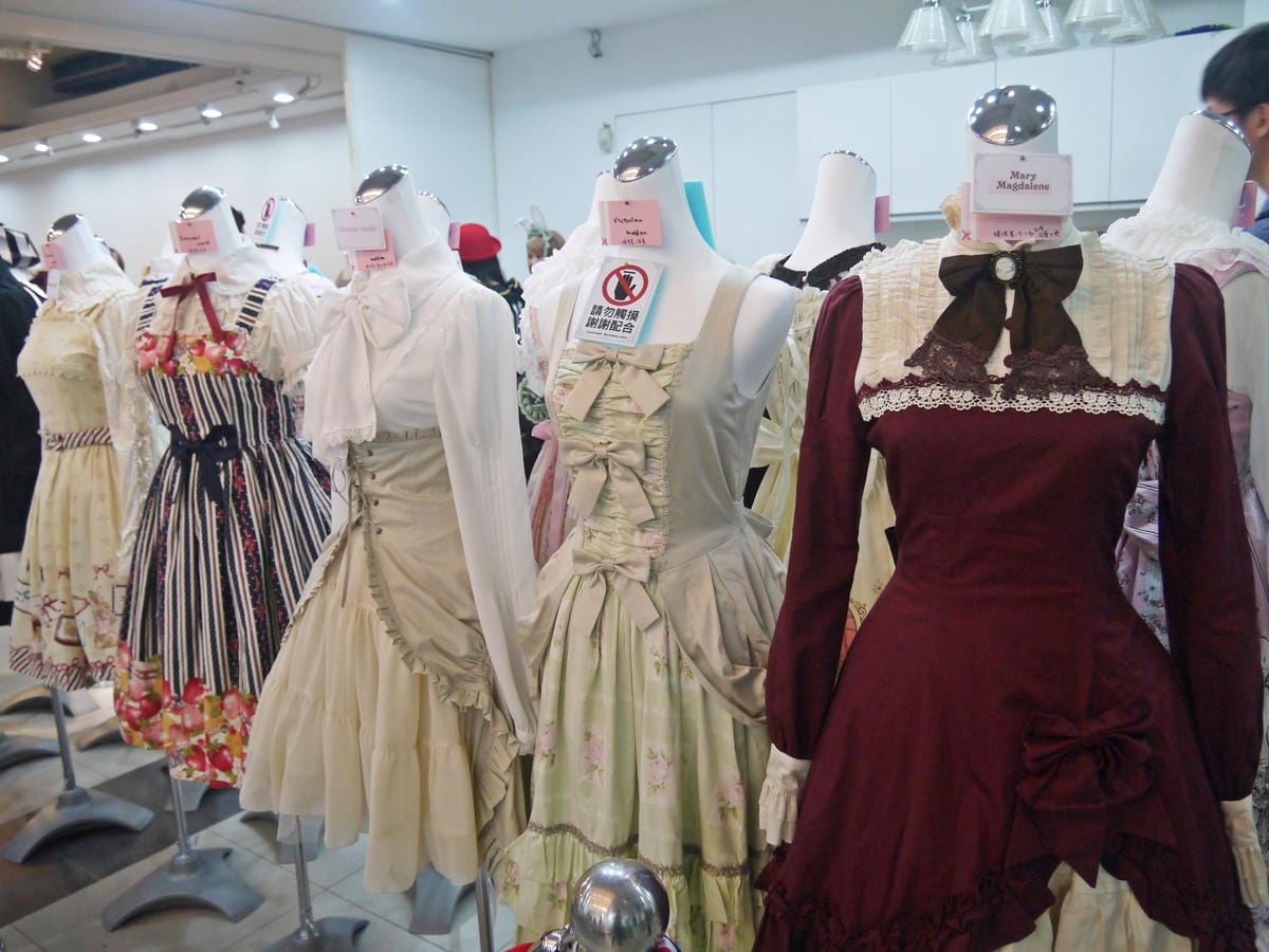 Lolita Fashion ONLY