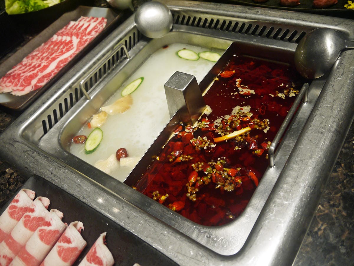 Haidilao 海底撈台灣att一號店 Haidilao 海底撈台灣att一號店