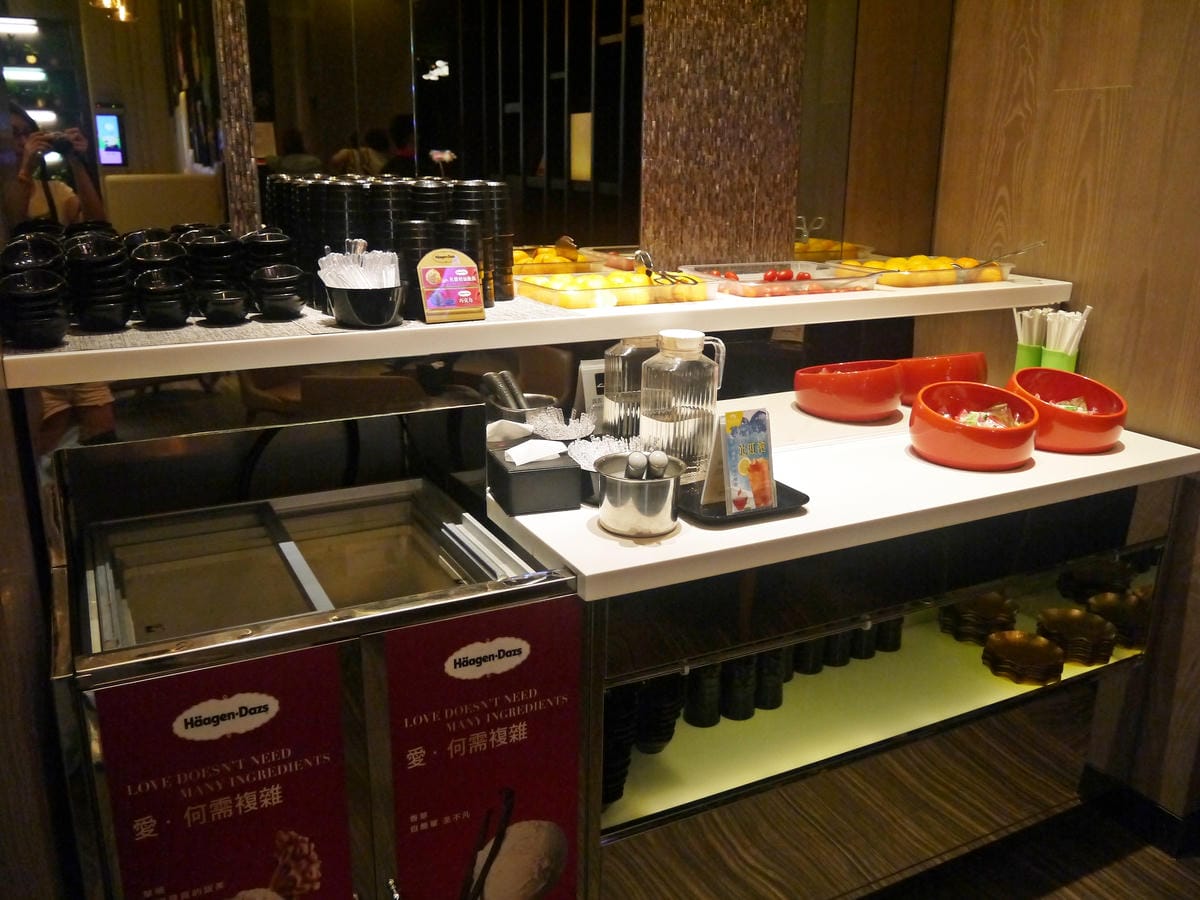 Haidilao 海底撈台灣att一號店 Haidilao 海底撈台灣att一號店