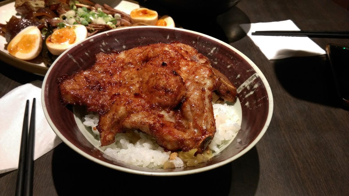 淡水 黑店 懷舊排骨飯(黑殿飯店)