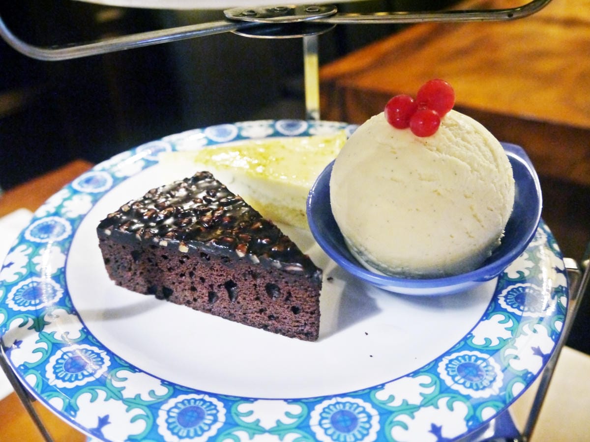 B%26;G Tea Bar B%26;G Tea Bar