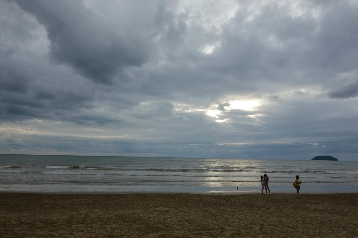 Tanjung Aru Beach, kk Tanjung Aru Beach, kk