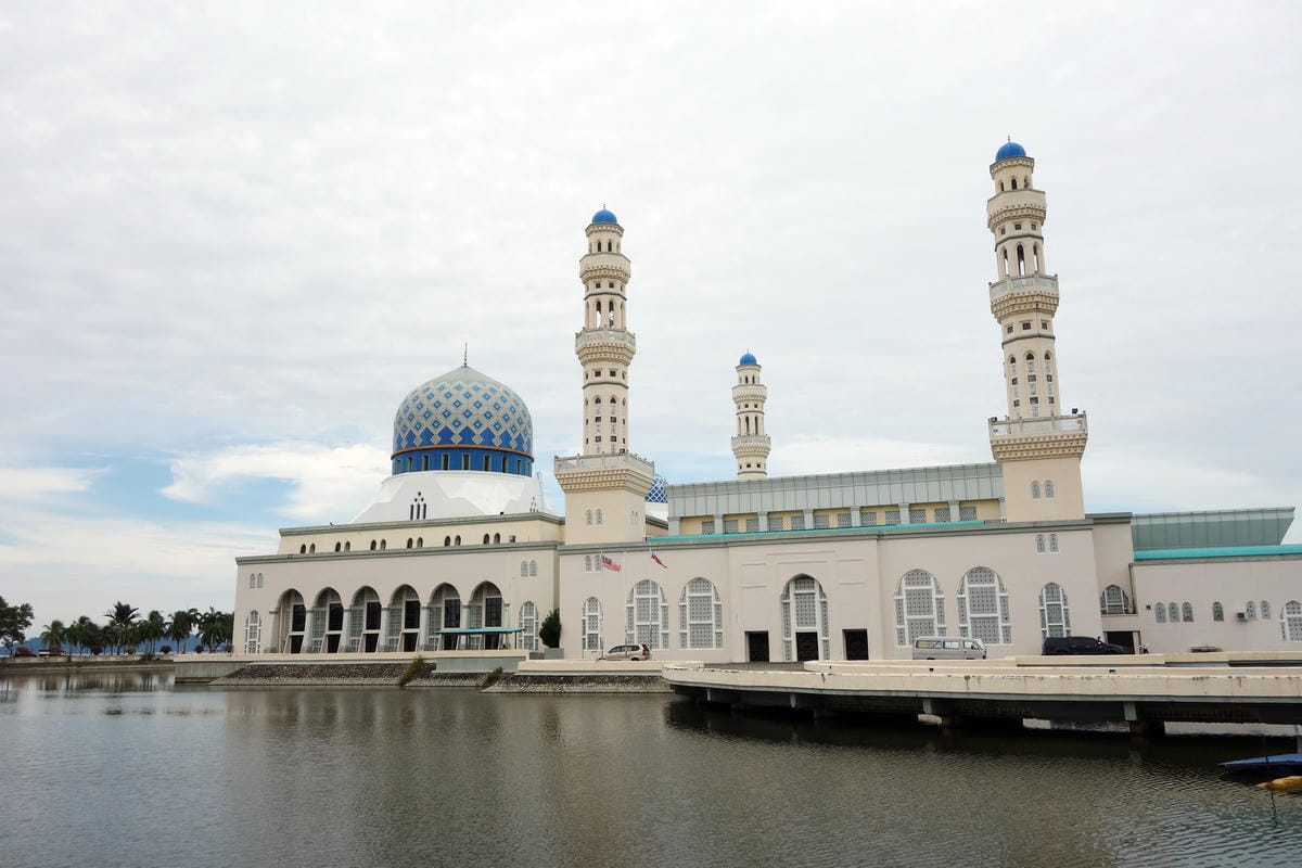 Masjid Bandaraya Likas Masjid Bandaraya Likas