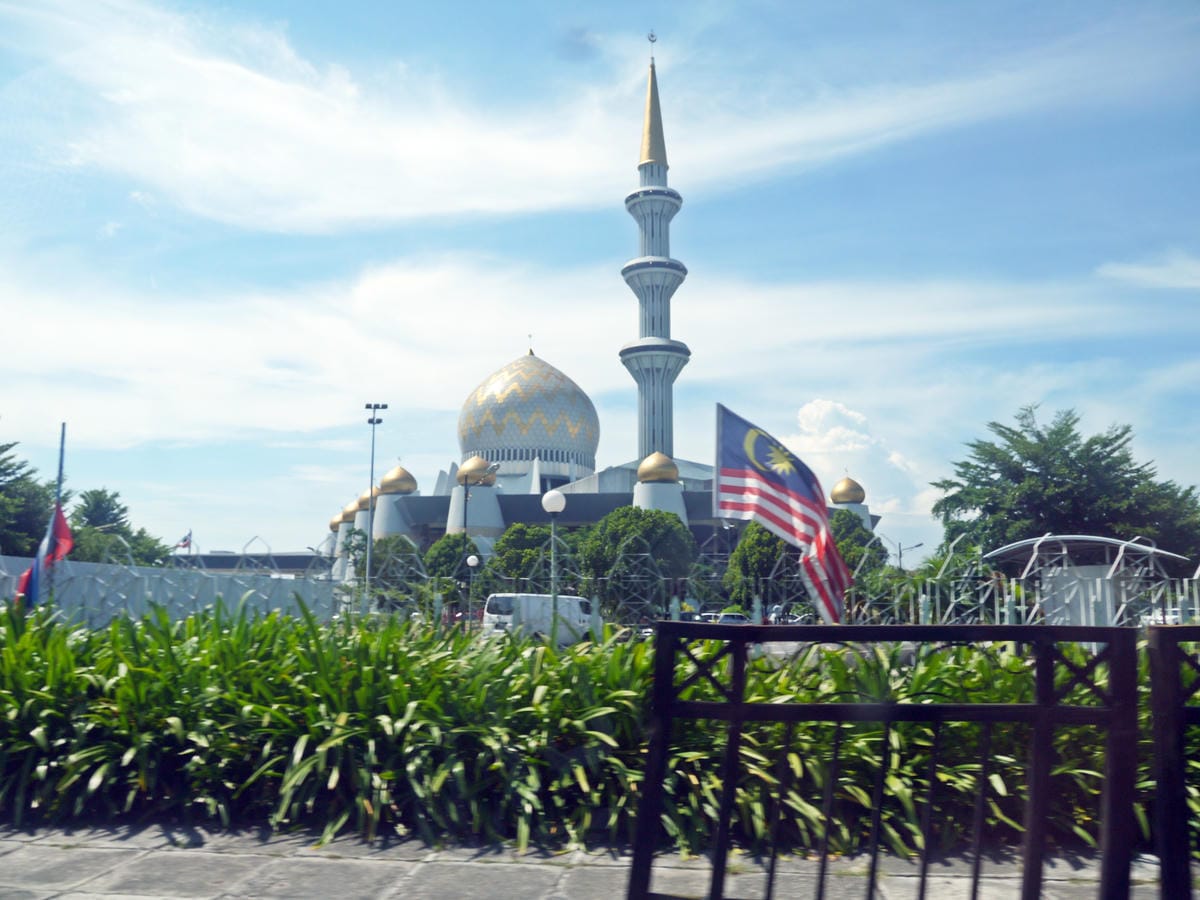 Masjid Bandaraya Likas Masjid Bandaraya Likas