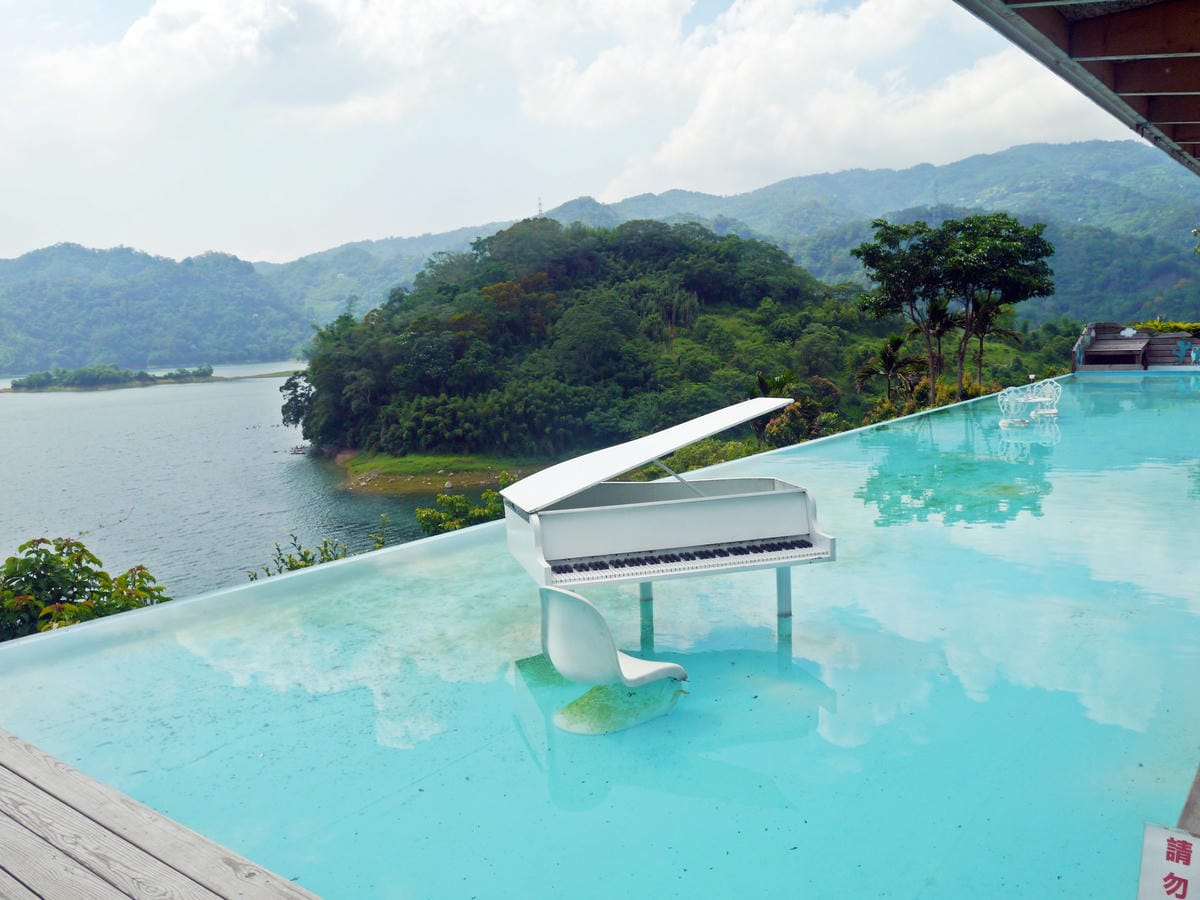 勻淨湖景觀餐廳民宿 勻淨湖景觀餐廳民宿