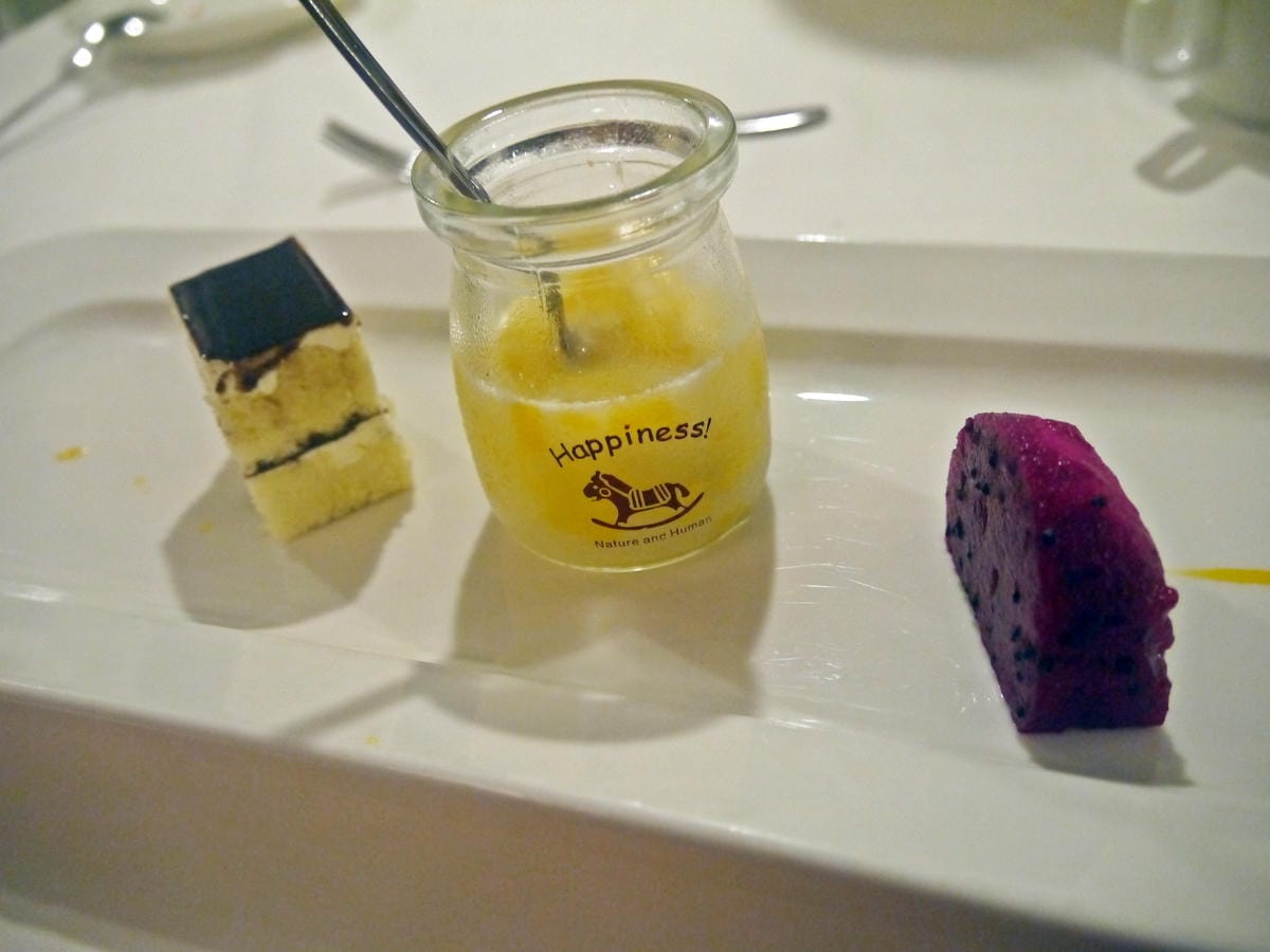 Signature Halong Cruise