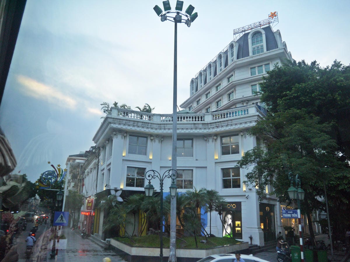 Highlands Coffee, Hoankiem Lake Highlands Coffee, Hoankiem Lake