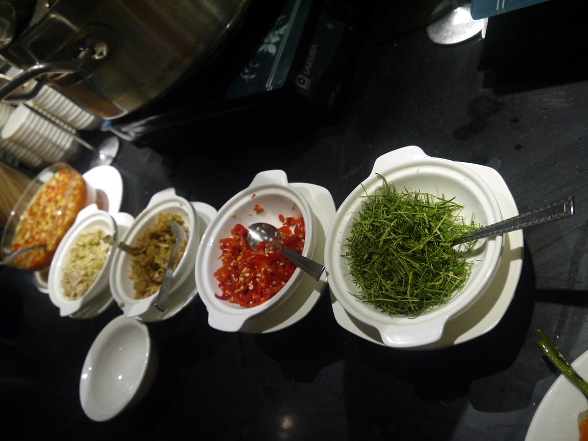 Khu Ẩm Thực Sen Tây Hồ