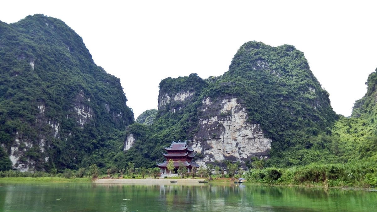 Tràng An - Di Sản Văn Hóa & Thiên Nhiên Thế Giới Tràng An - Di Sản Văn Hóa & Thiên Nhiên Thế Giới