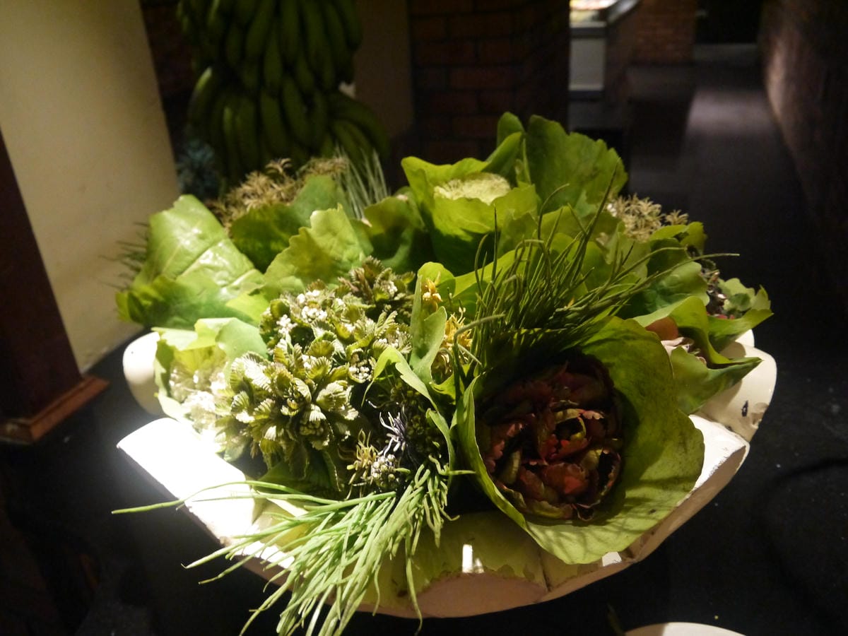 Khu Ẩm Thực Sen Tây Hồ