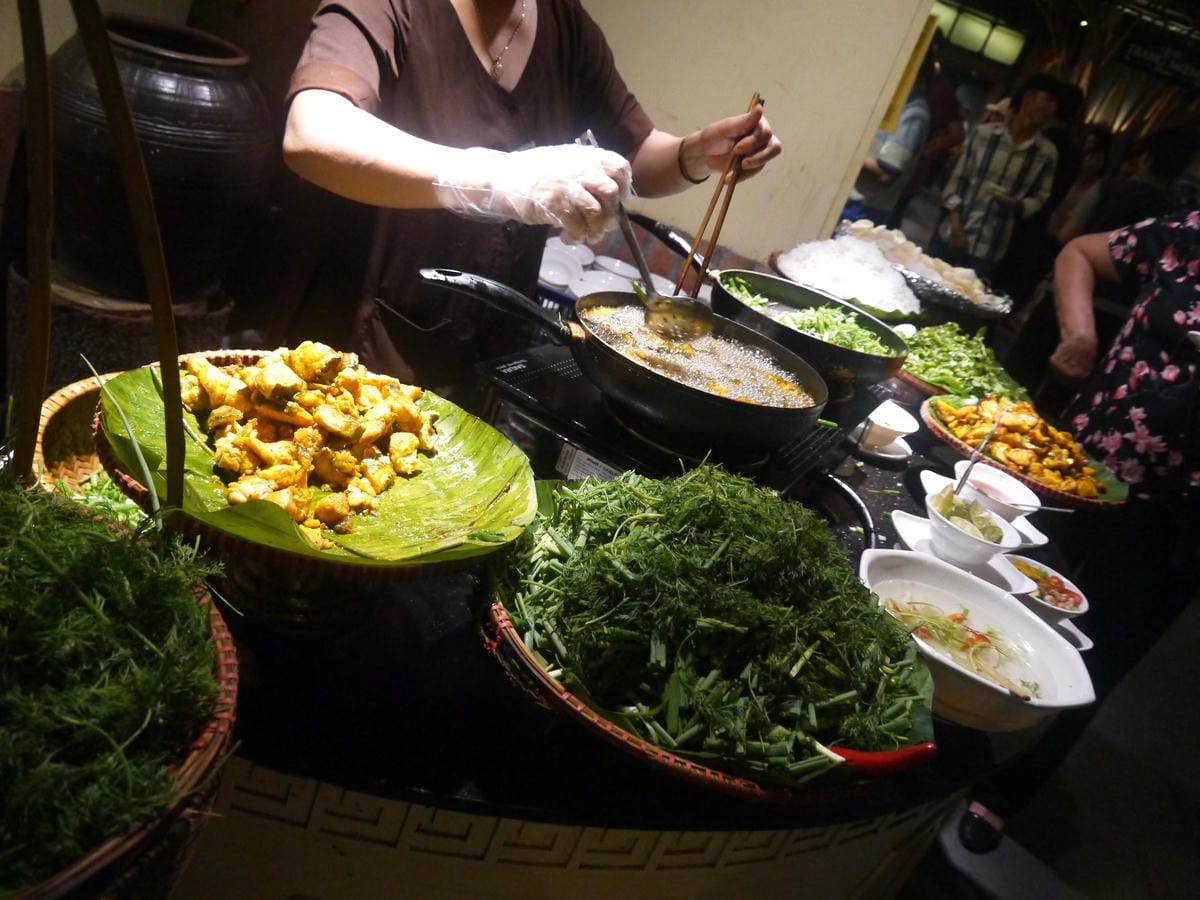 Khu Ẩm Thực Sen Tây Hồ