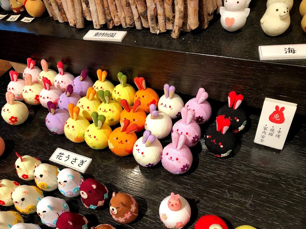 嵐山ちりめん細工館