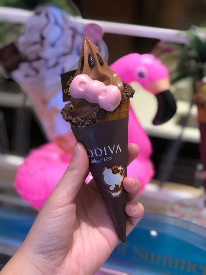 GODIVA x Hello Kitty