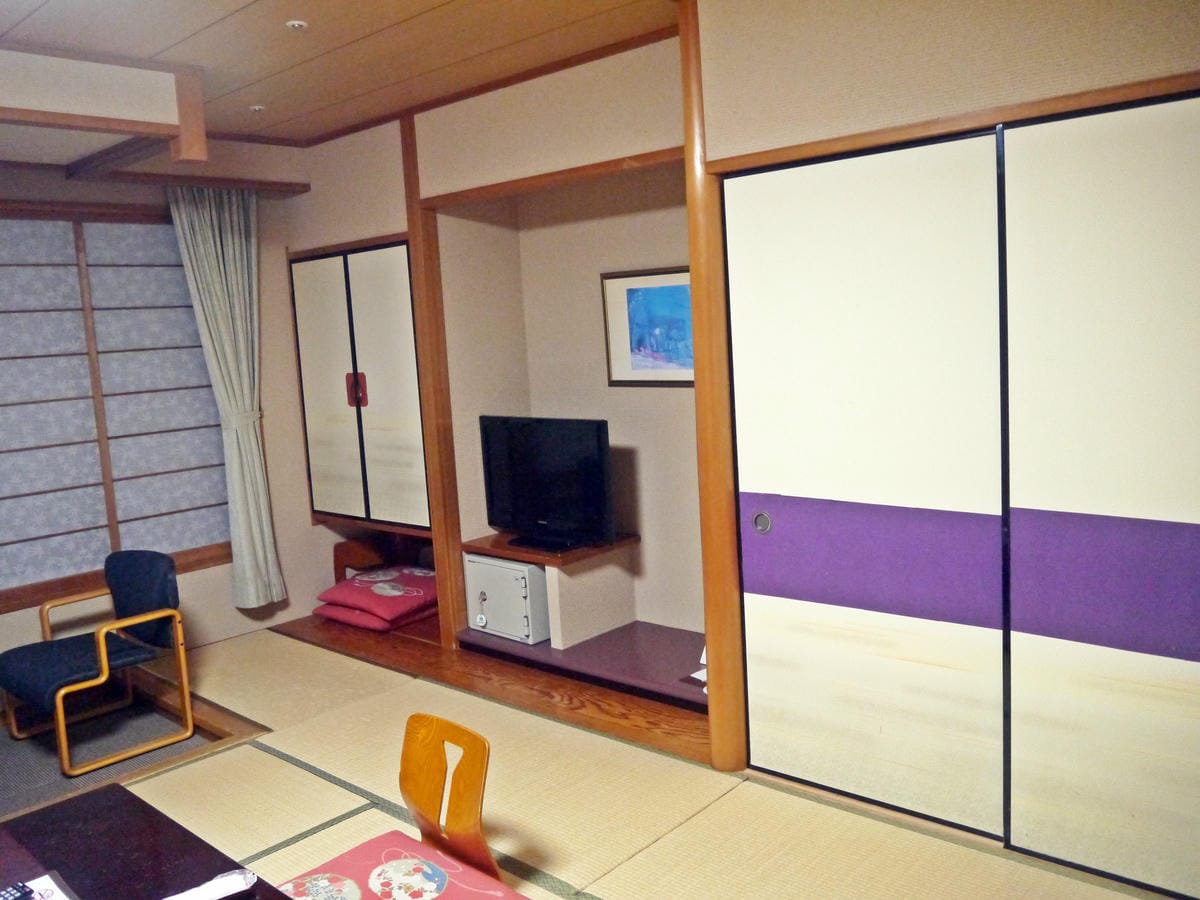 【日本- 九州】ビジネスホテル肥前屋