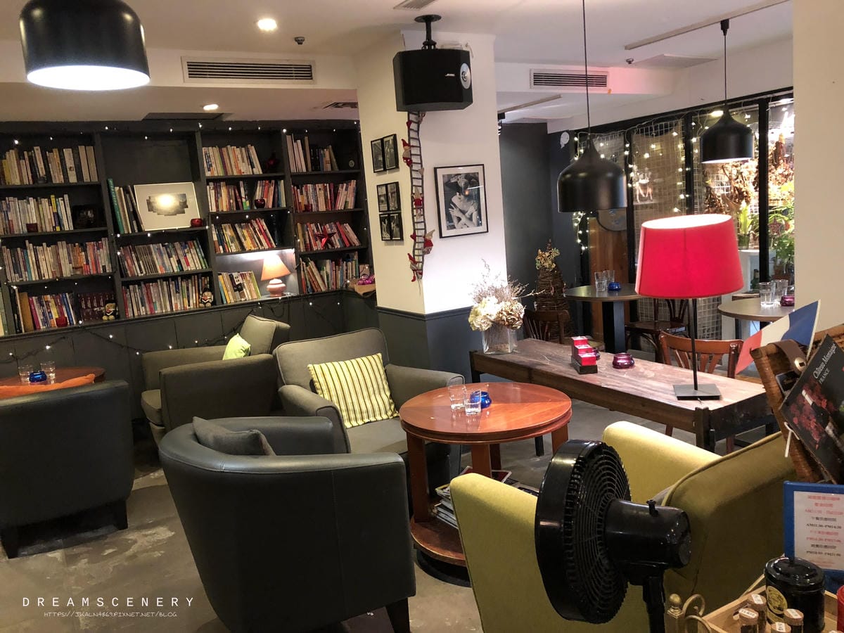 瑪德蓮小酒館Cafe Madeleine 瑪德蓮小酒館Cafe Madeleine