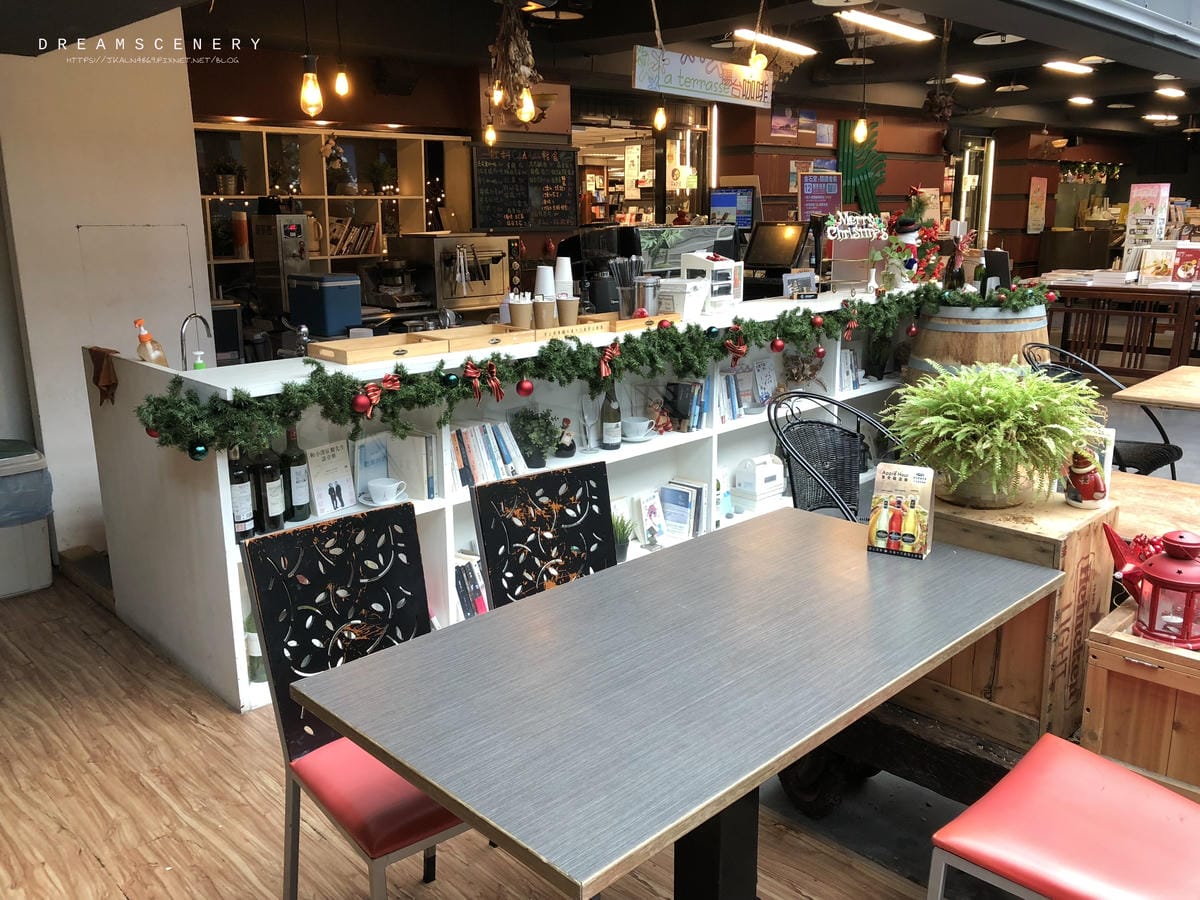瑪德蓮小酒館Cafe Madeleine 瑪德蓮小酒館Cafe Madeleine