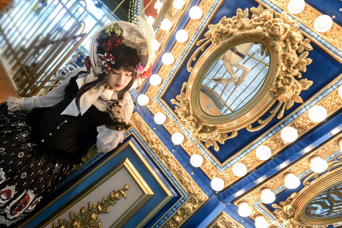 Atelier 17 X SHANG SHUN WORLD Atelier 17 X SHANG SHUN WORLD