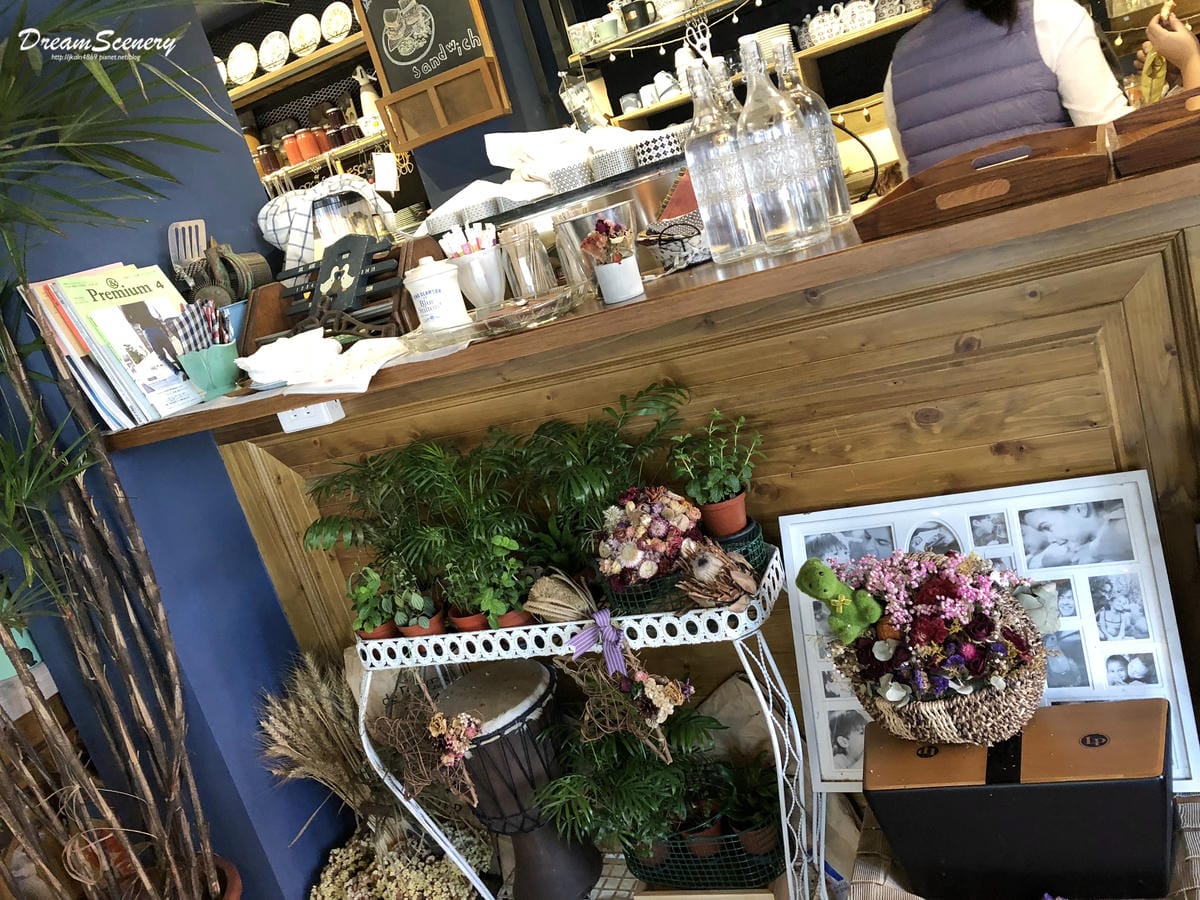 冪 La Miette Cafe 冪 La Miette Cafe