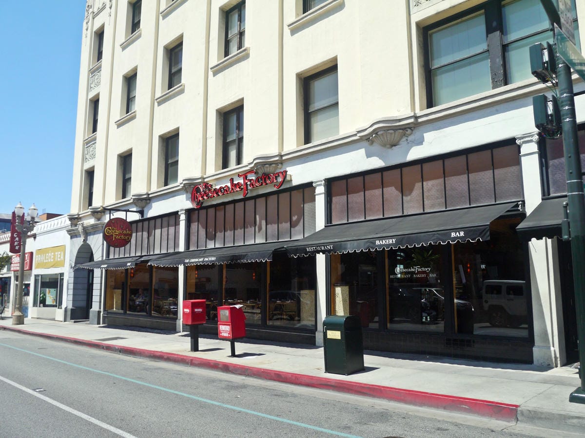The Cheesecake Factory (帕薩迪納) The Cheesecake Factory (帕薩迪納)