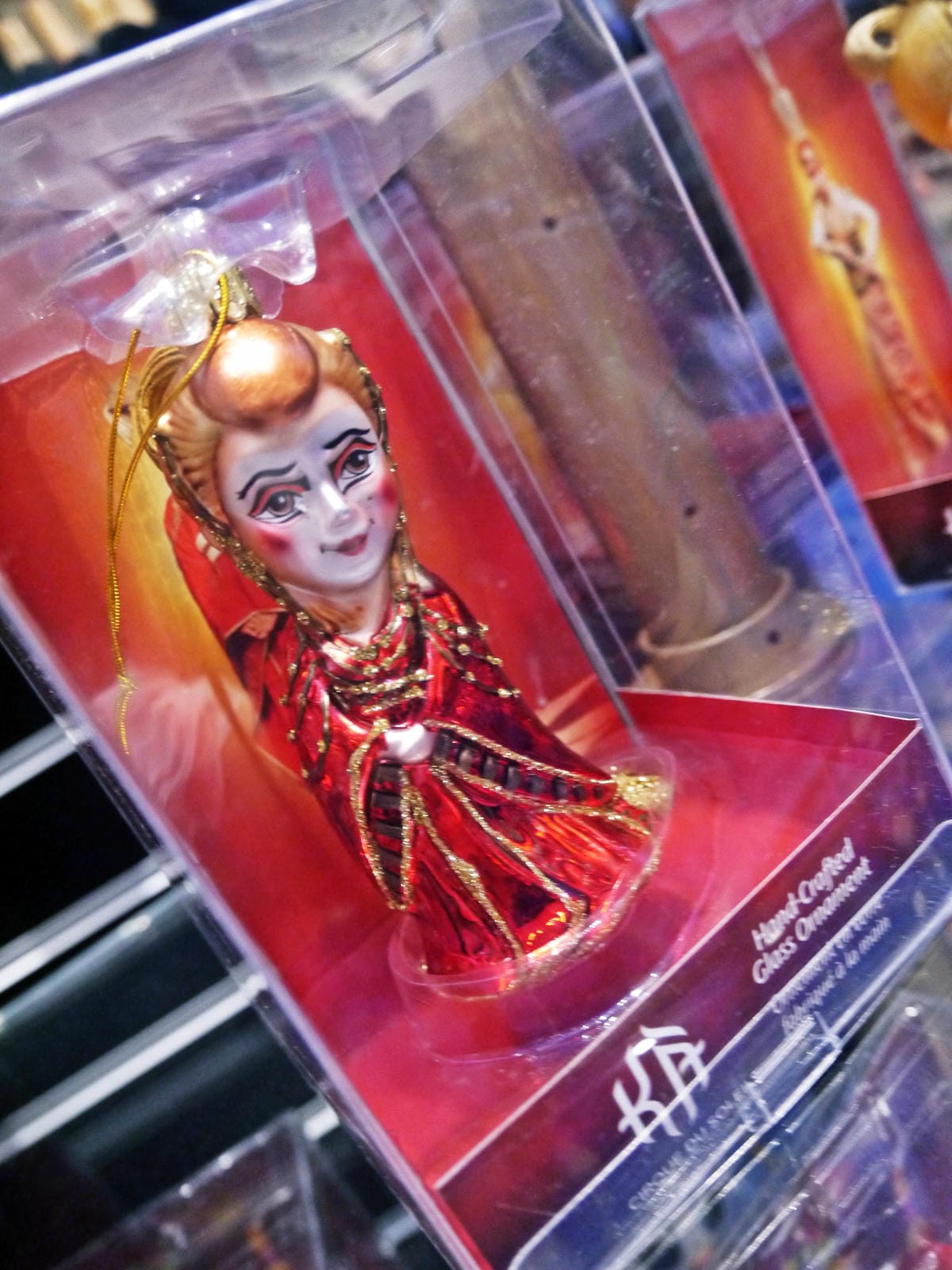 %22O%22 by Cirque du Soleil %22O%22 by Cirque du Soleil