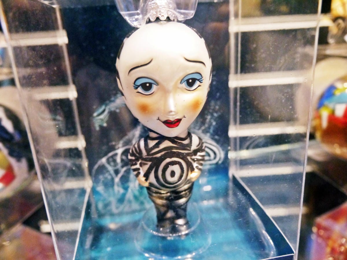 %22O%22 by Cirque du Soleil %22O%22 by Cirque du Soleil