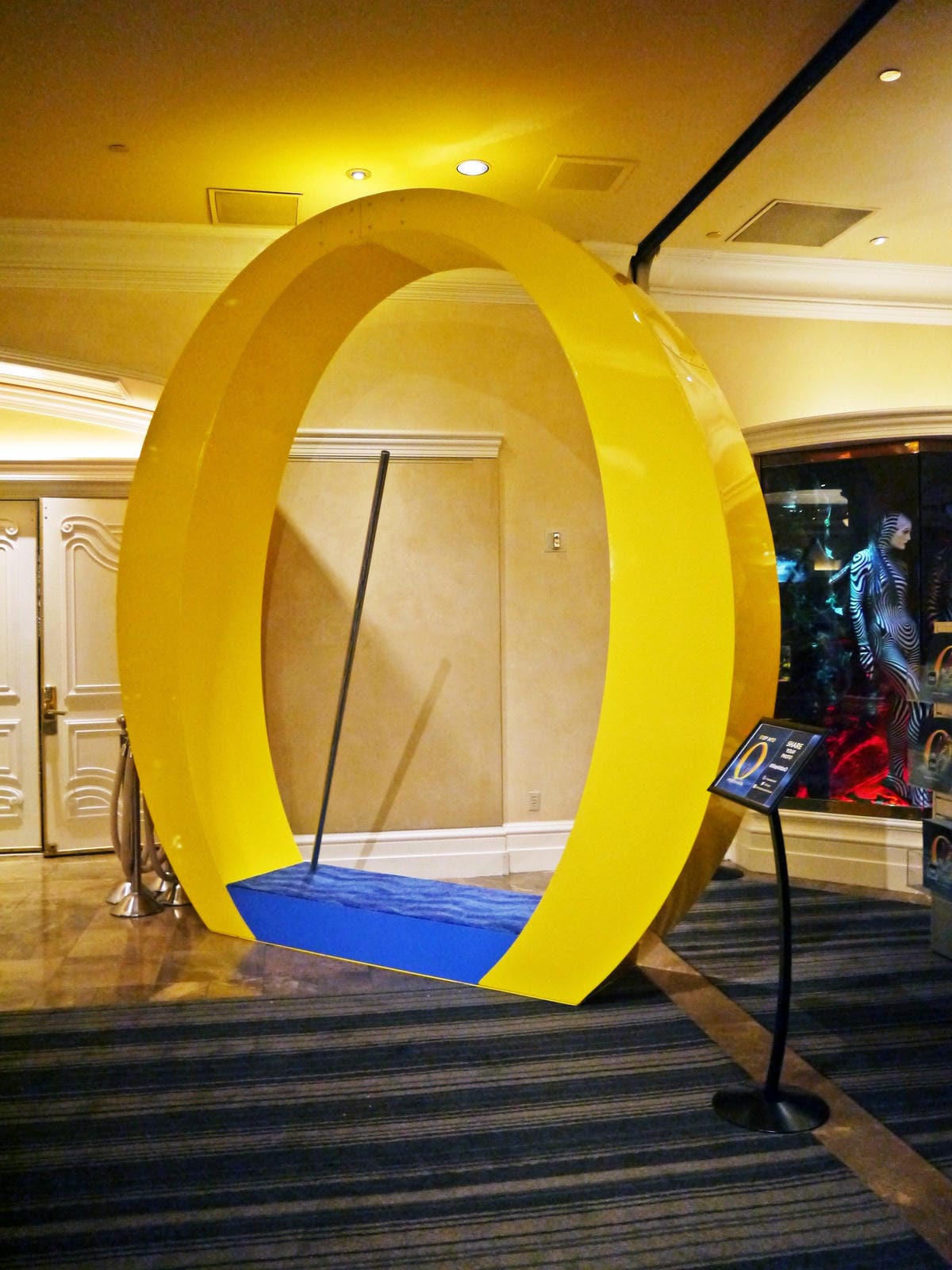 %22O%22 by Cirque du Soleil %22O%22 by Cirque du Soleil