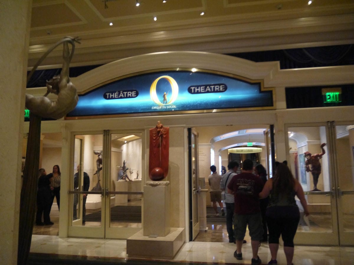 %22O%22 by Cirque du Soleil %22O%22 by Cirque du Soleil