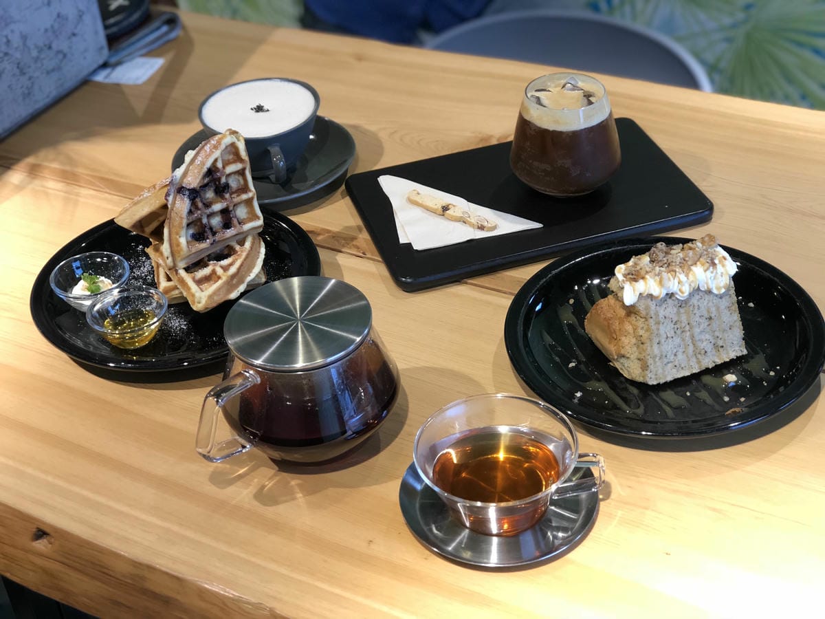 BLACK HOUSE CAFE 黑宅咖啡 BLACK HOUSE CAFE 黑宅咖啡