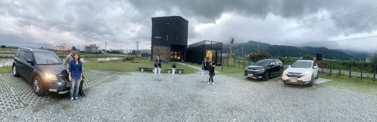 BLACK HOUSE CAFE 黑宅咖啡 BLACK HOUSE CAFE 黑宅咖啡