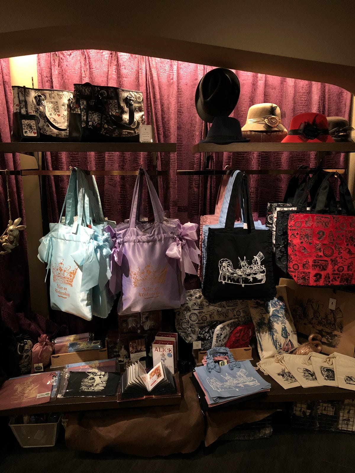 水曜日愛麗絲原宿店 水曜日愛麗絲原宿店