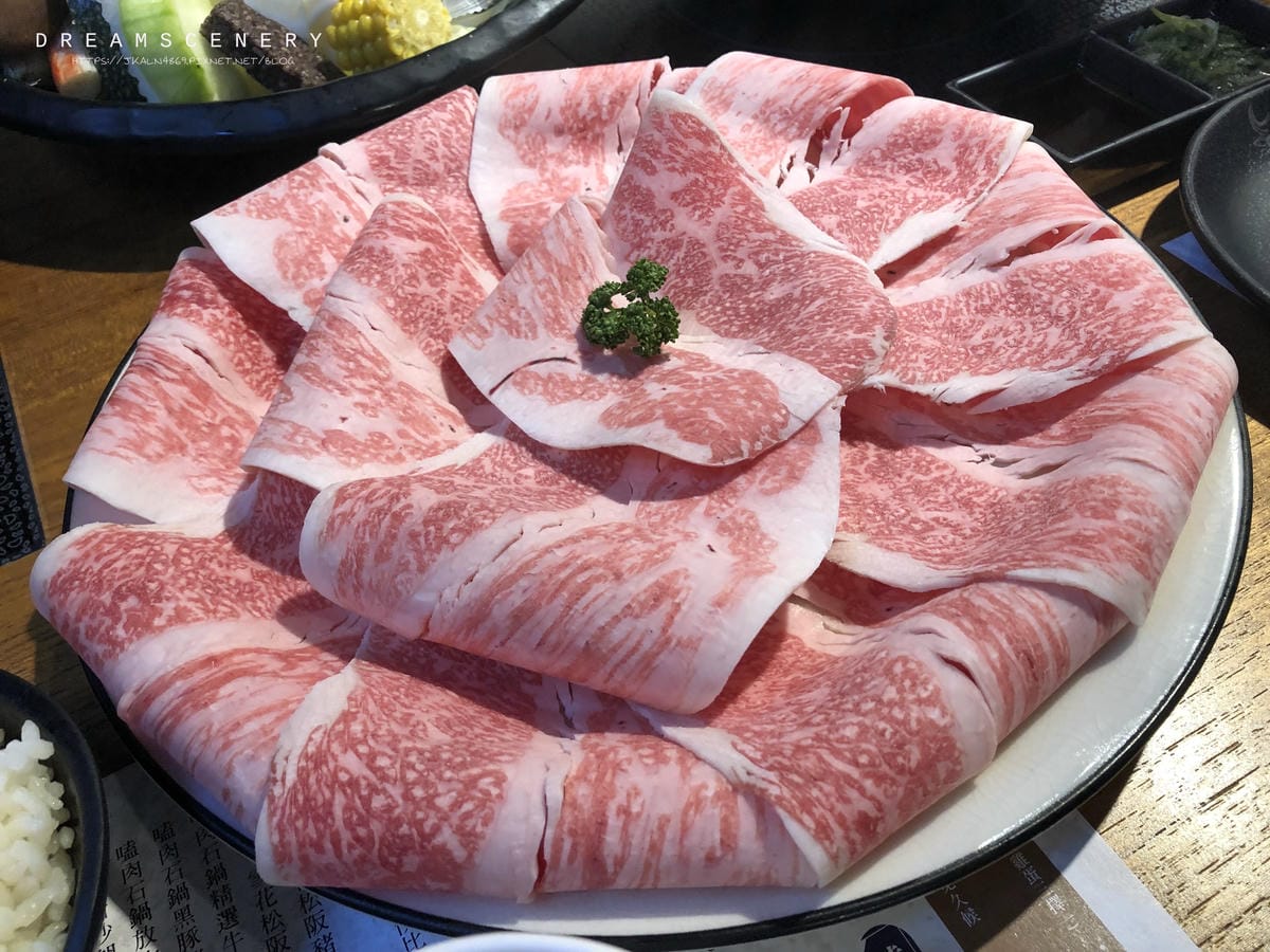 嗑肉石鍋新竹金山店 嗑肉石鍋新竹金山店