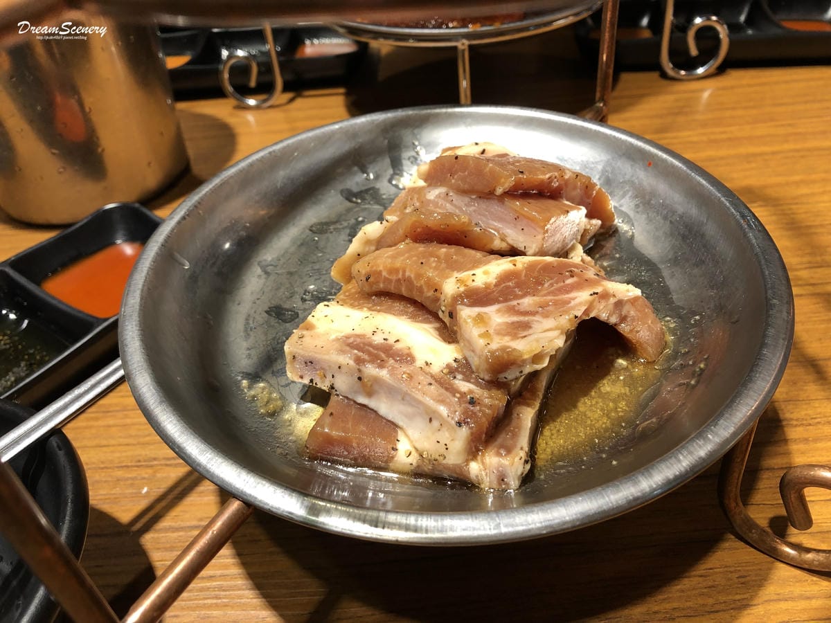 《肉倉》韓國烤肉吃到飽 《肉倉》韓國烤肉吃到飽