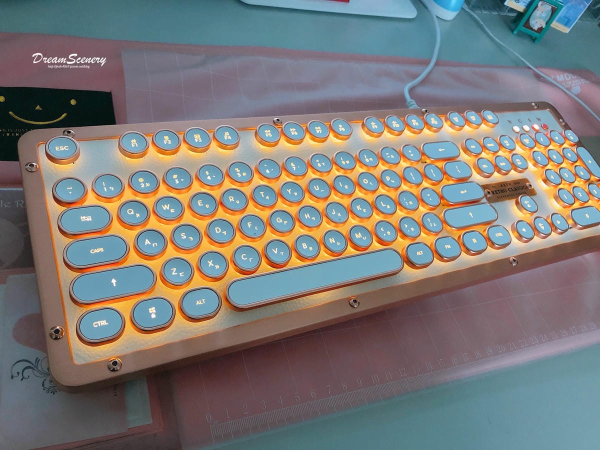 RETRO CLASSIC 復古打字鍵盤 RETRO CLASSIC 復古打字鍵盤
