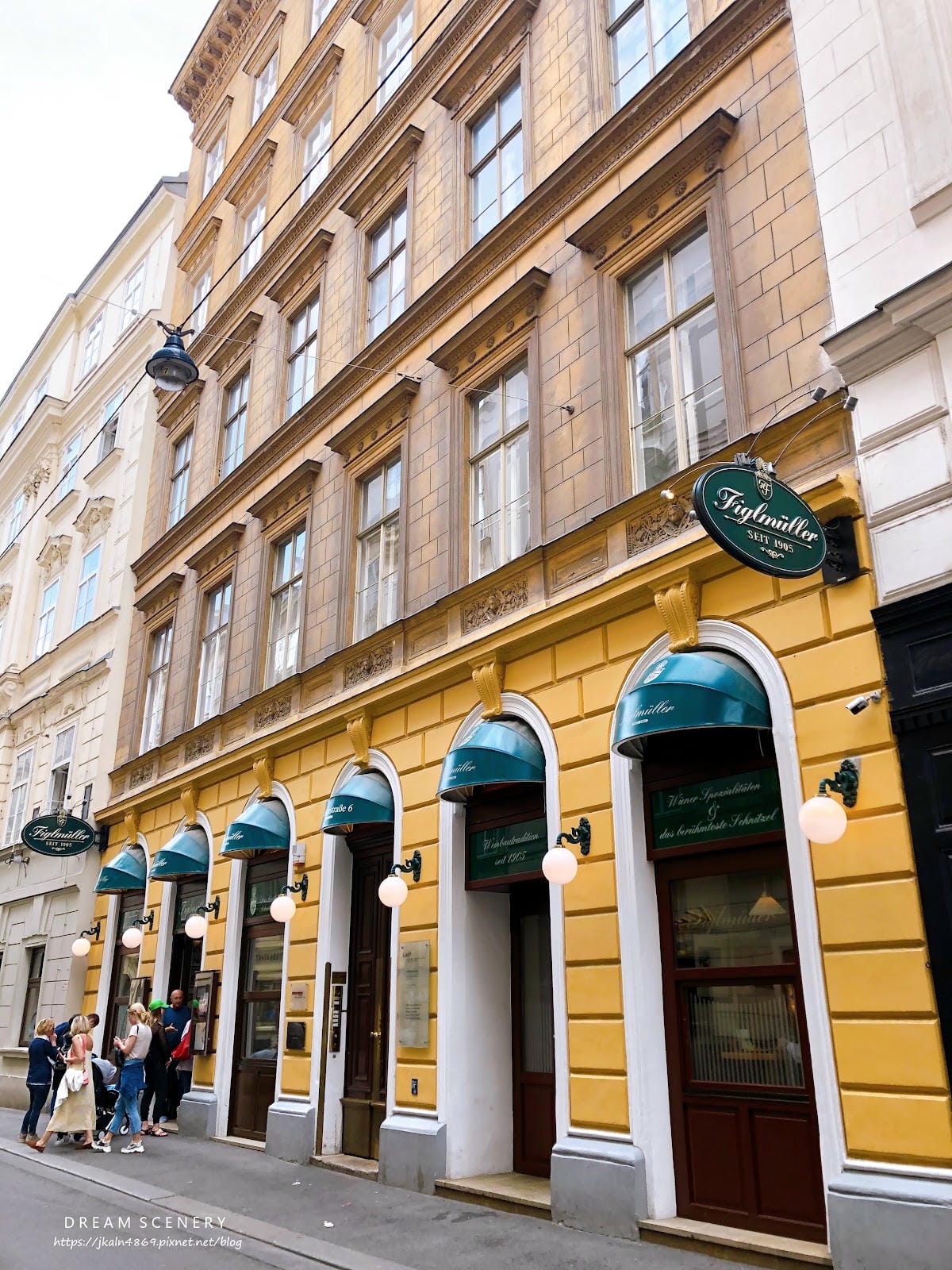 【奧地利-Vienna】百年老字號│必吃維也納炸肉排│Fig 【奧地利-Vienna】百年老字號│必吃維也納炸肉排│Fig