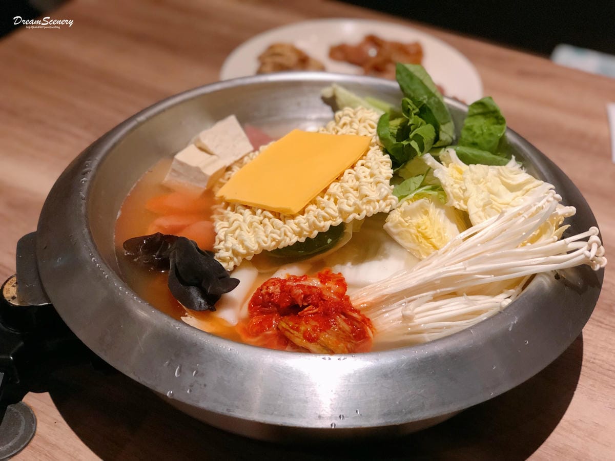 銅盤嚴選韓式烤肉 台北統一時代店 銅盤嚴選韓式烤肉 台北統一時代店