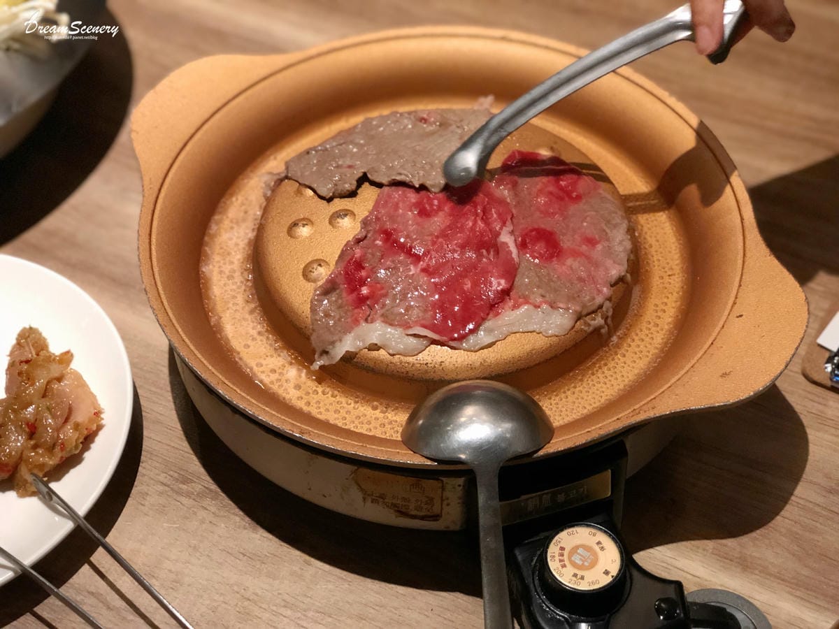 銅盤嚴選韓式烤肉 台北統一時代店 銅盤嚴選韓式烤肉 台北統一時代店