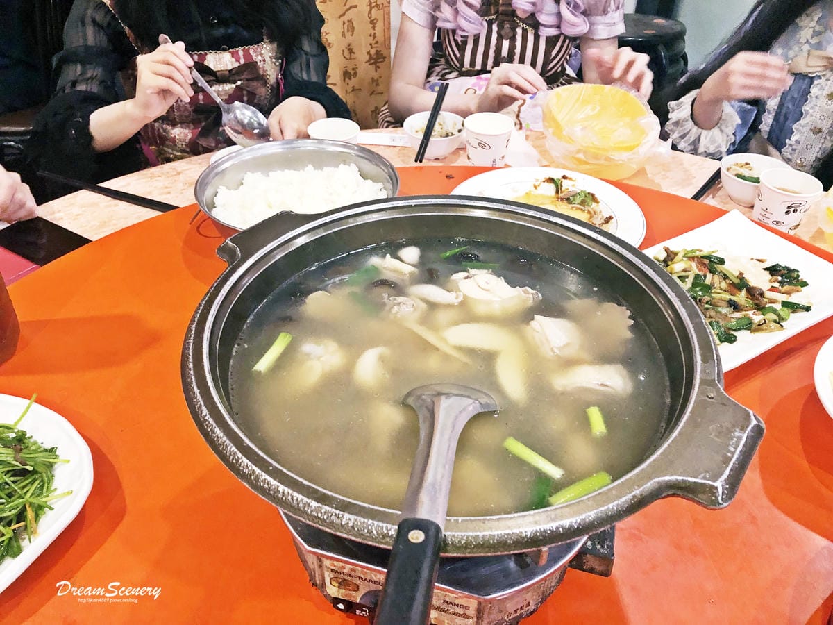 咕咕香甕缸雞 咕咕香甕缸雞