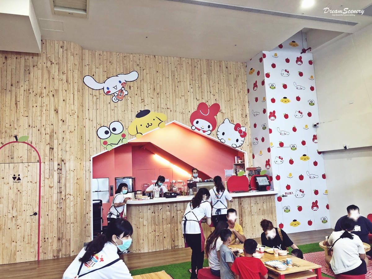 Hello Kitty 蘋果村親子餐廳 苗栗店 Hello Kitty 蘋果村親子餐廳 苗栗店