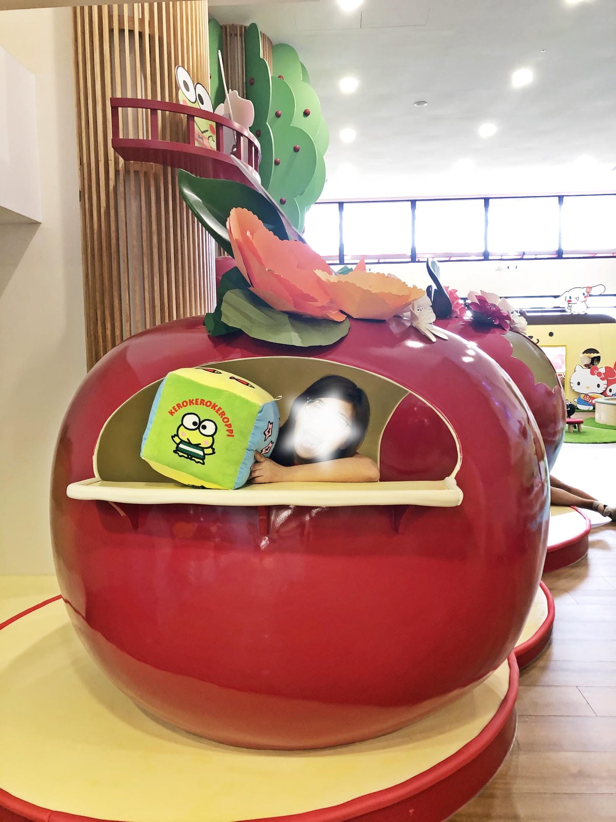 Hello Kitty 蘋果村親子餐廳 苗栗店 Hello Kitty 蘋果村親子餐廳 苗栗店