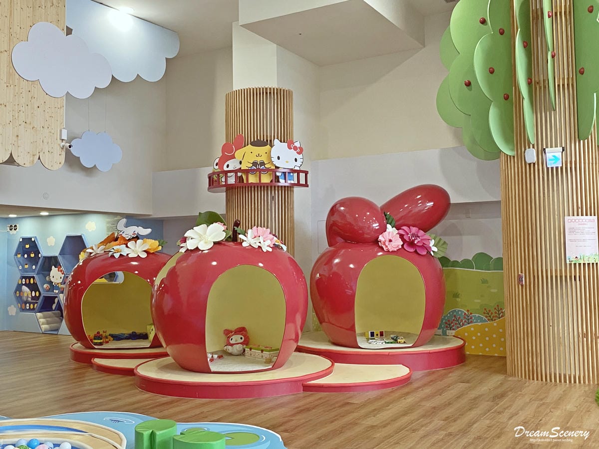 Hello Kitty 蘋果村親子餐廳 苗栗店 Hello Kitty 蘋果村親子餐廳 苗栗店