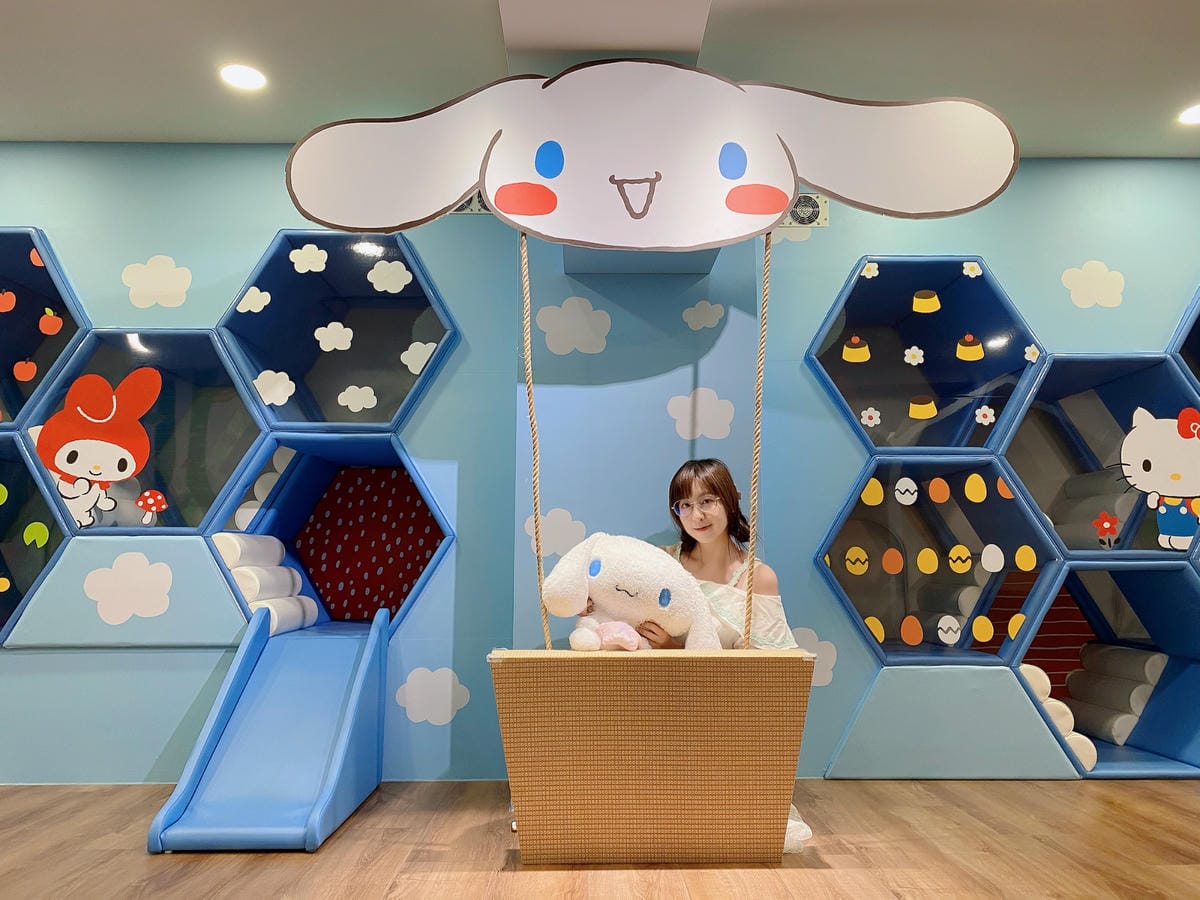 Hello Kitty 蘋果村親子餐廳 苗栗店 Hello Kitty 蘋果村親子餐廳 苗栗店