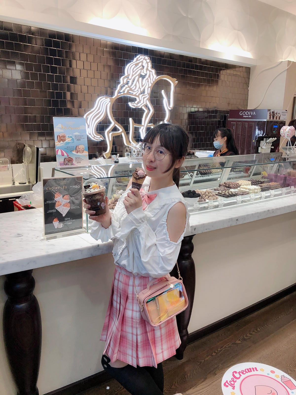 GODIVA x KAKAO FRIENDS GODIVA x KAKAO FRIENDS