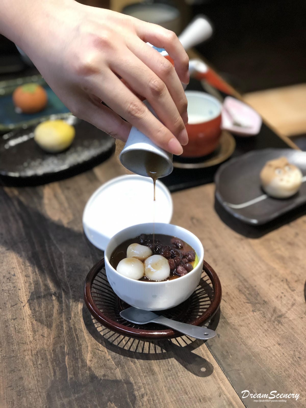 三日月茶空間 (和菓子) 三日月茶空間 (和菓子)