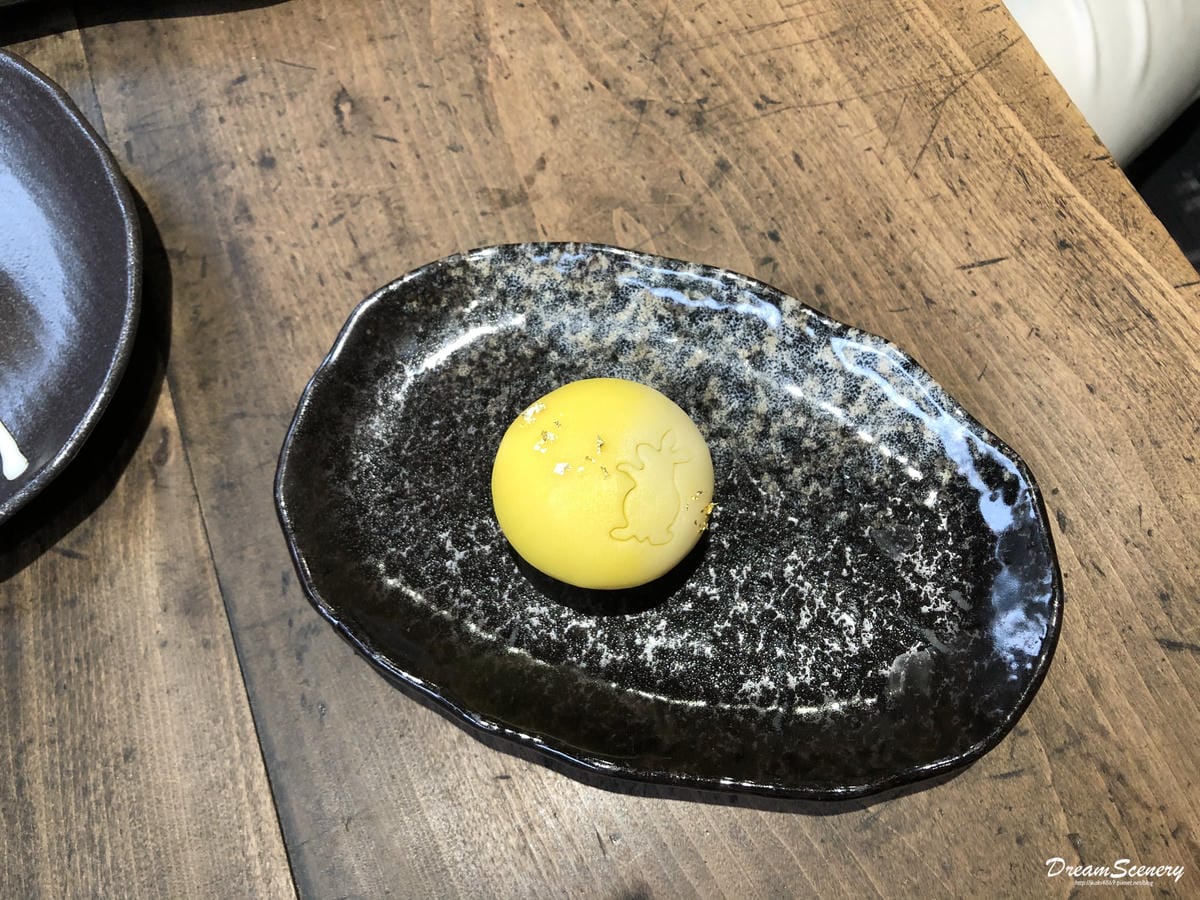 三日月茶空間 (和菓子) 三日月茶空間 (和菓子)