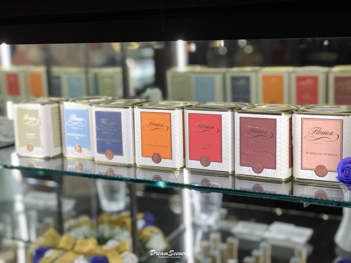 福里安花神咖啡館(新光三越台中店) 福里安花神咖啡館(新光三越台中店)