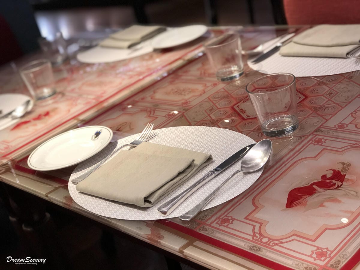 福里安花神咖啡館(新光三越台中店) 福里安花神咖啡館(新光三越台中店)